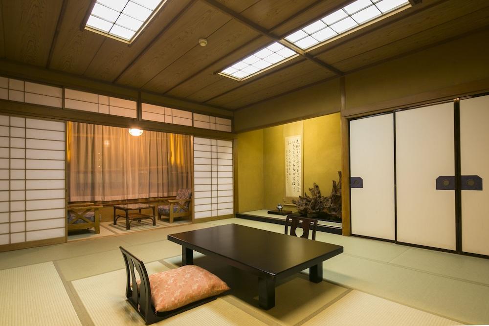 Hotel Shiroyama Yugawara Ngoại thất bức ảnh
